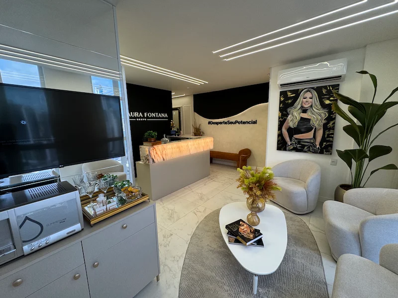 DRA. ANA LAURA FONTANA Foto 3